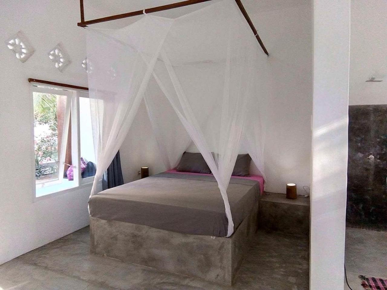 Bed and Breakfast Cafe Des Arts Gili Air Exterior foto